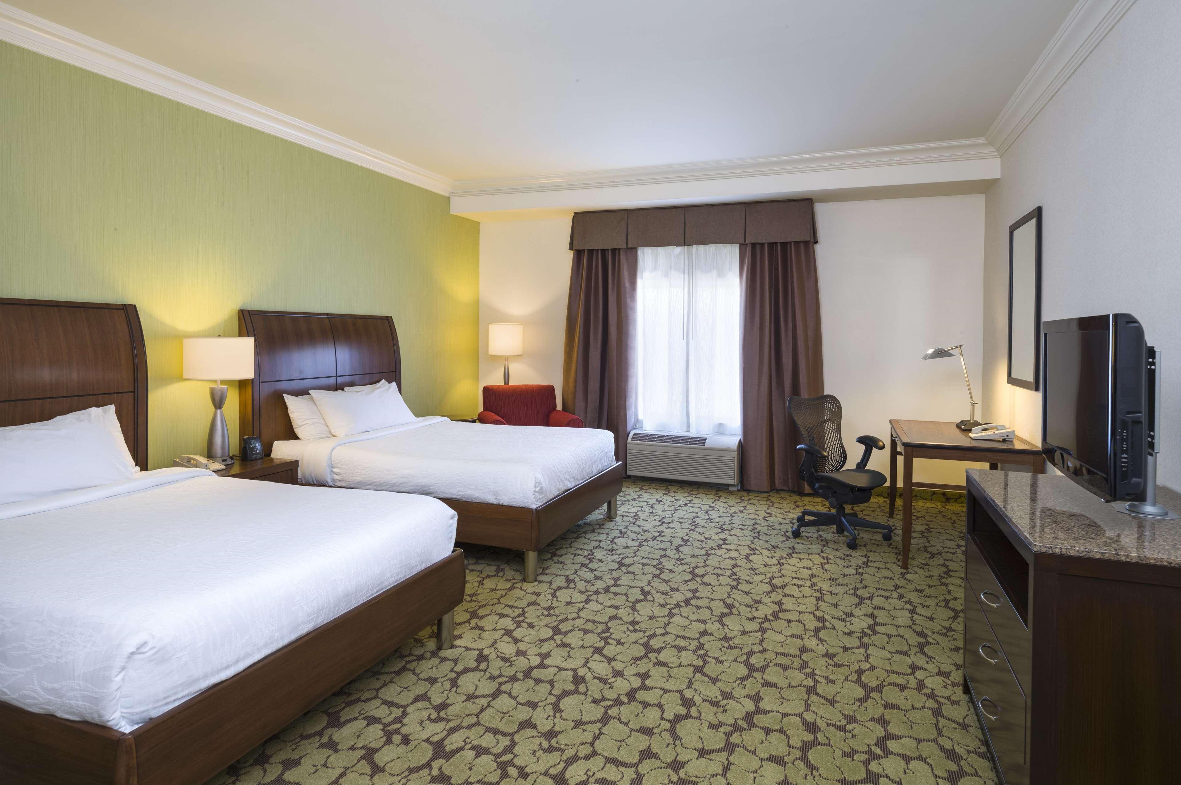 Hilton Garden Inn Edison/Raritan Center Zewnętrze zdjęcie