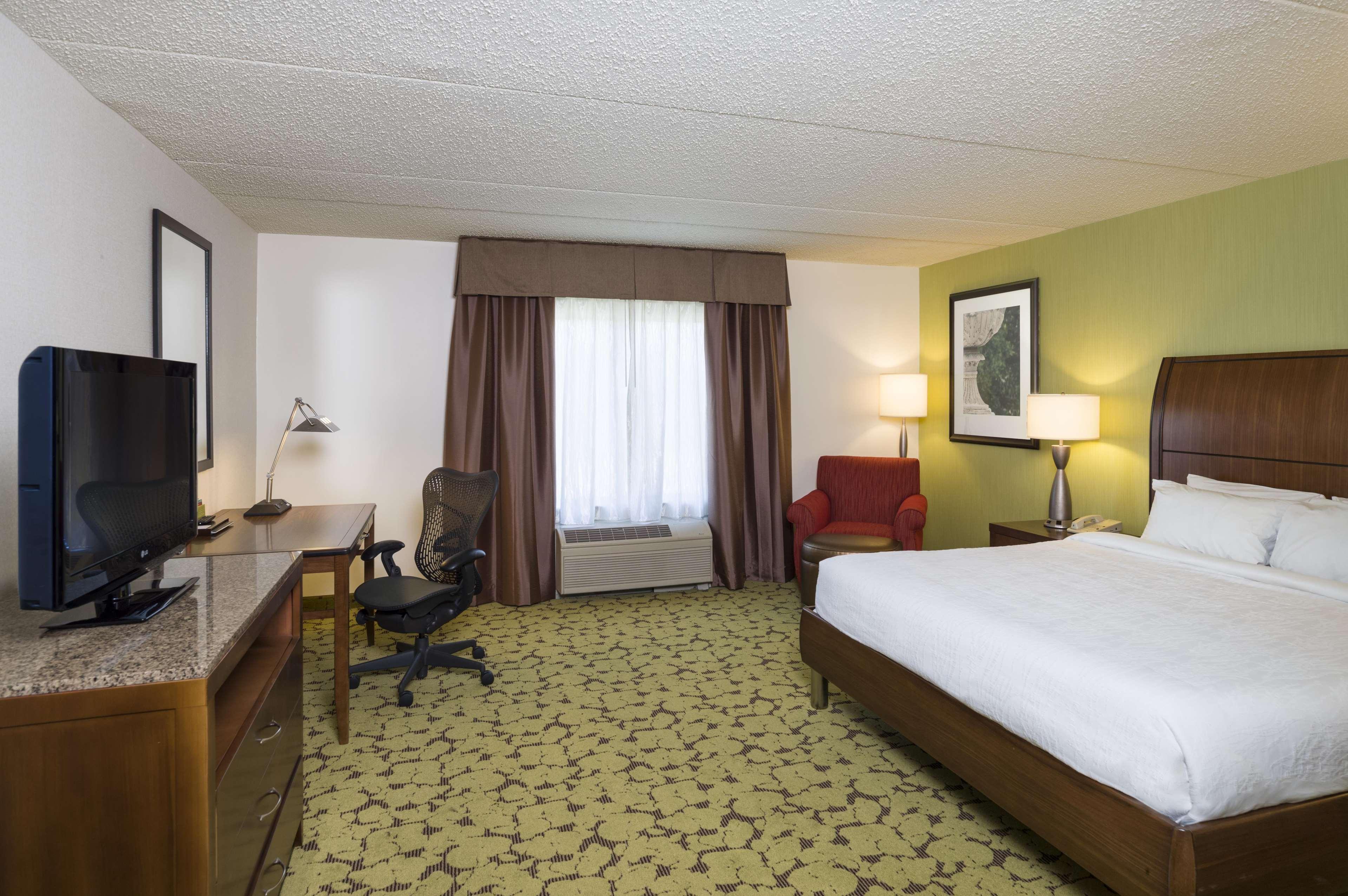 Hilton Garden Inn Edison/Raritan Center Zewnętrze zdjęcie