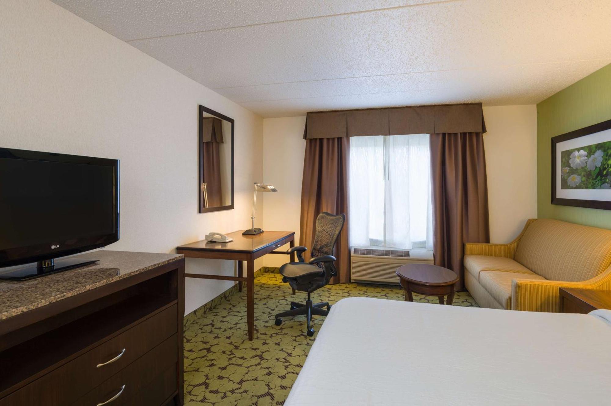 Hilton Garden Inn Edison/Raritan Center Zewnętrze zdjęcie