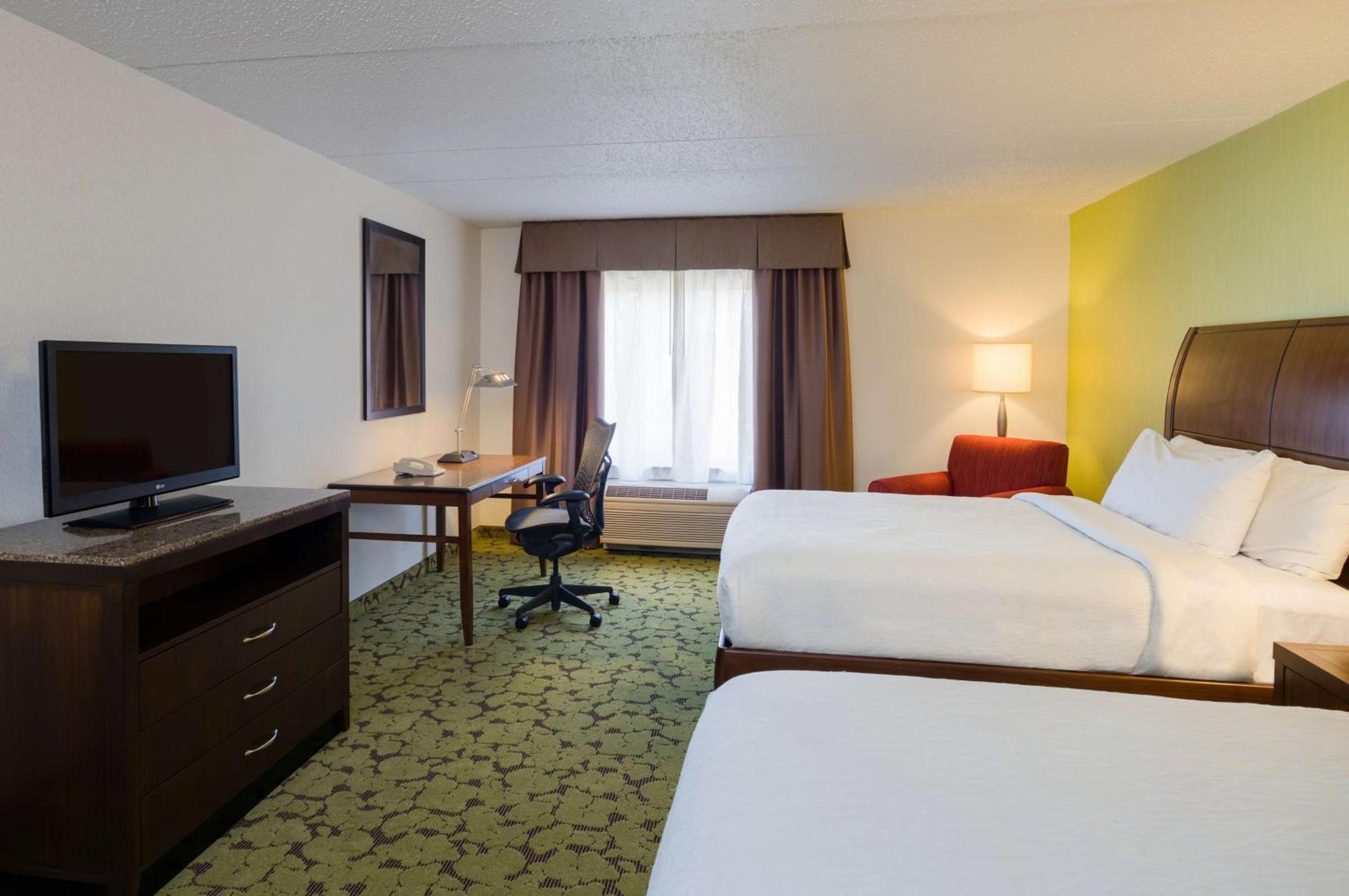Hilton Garden Inn Edison/Raritan Center Zewnętrze zdjęcie