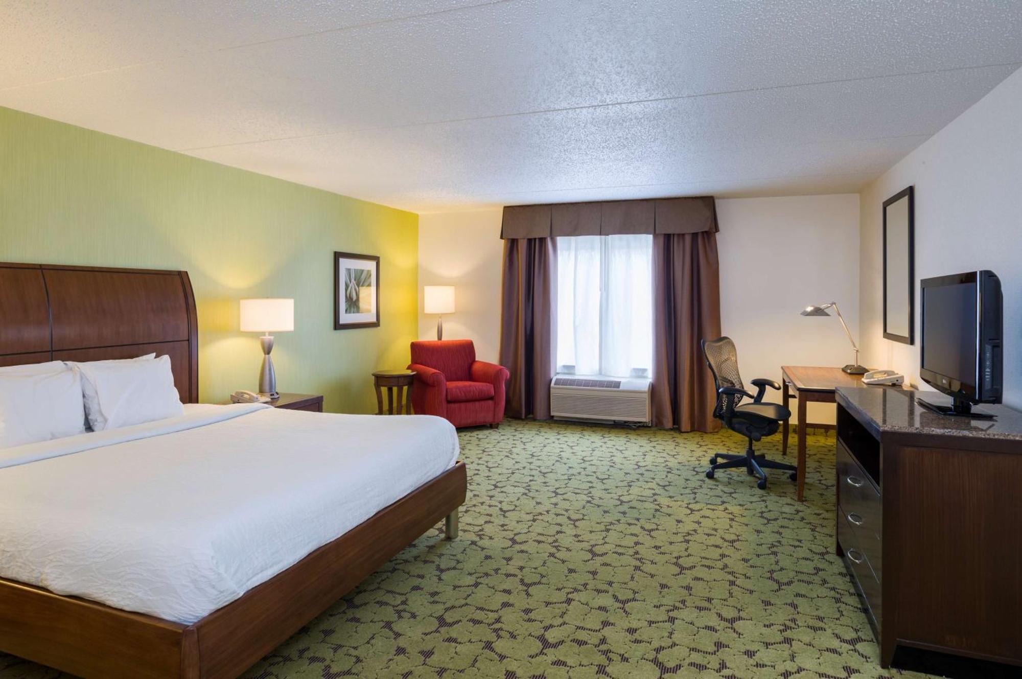 Hilton Garden Inn Edison/Raritan Center Zewnętrze zdjęcie